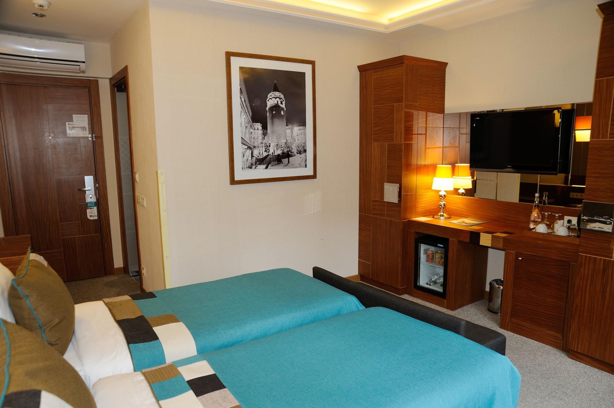 Collage Taksim Hotel Istambul Extérieur photo