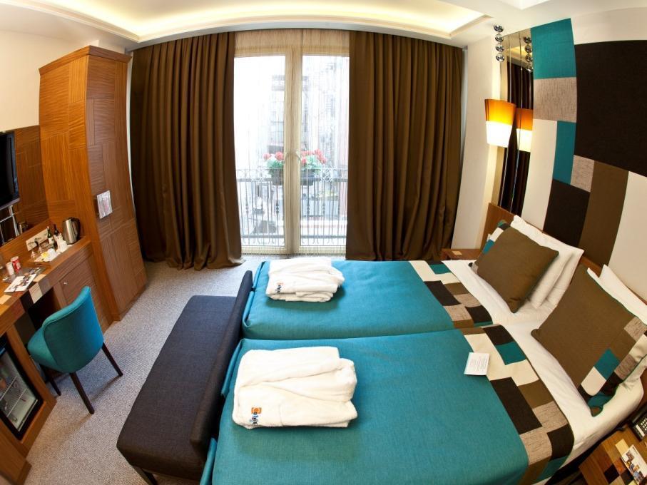 Collage Taksim Hotel Istambul Extérieur photo