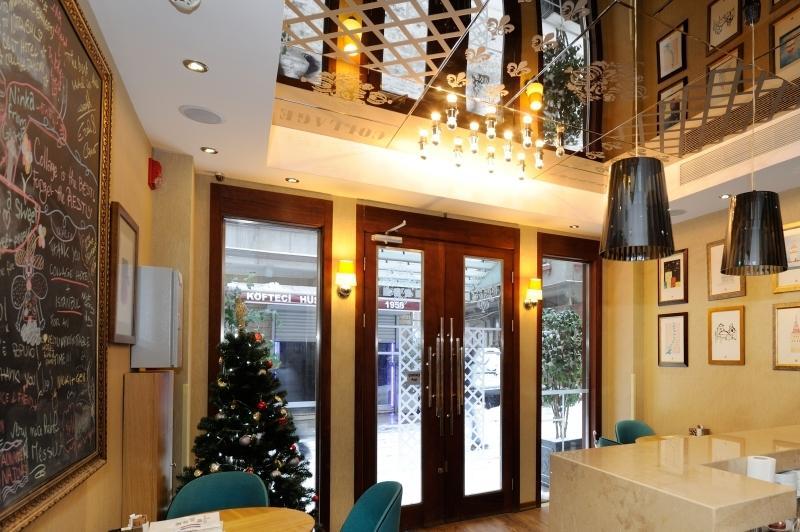 Collage Taksim Hotel Istambul Extérieur photo