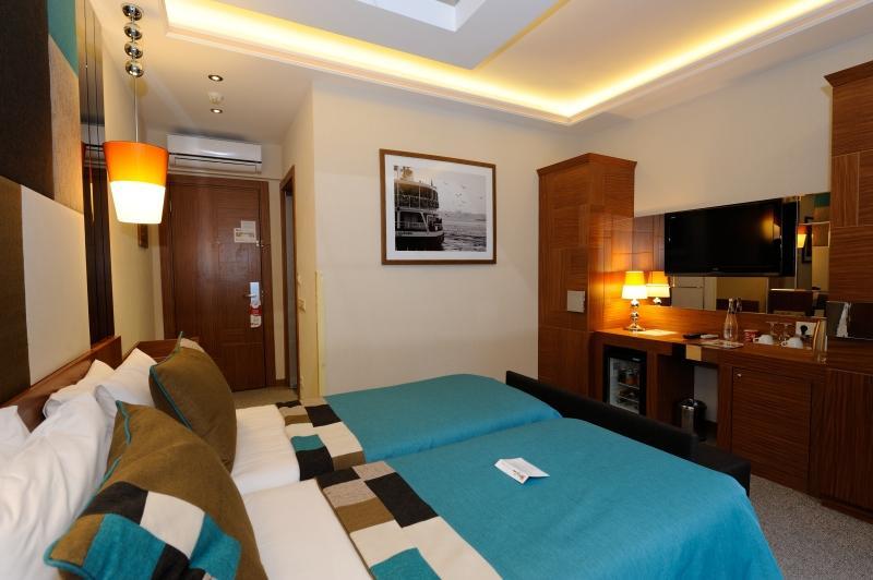 Collage Taksim Hotel Istambul Extérieur photo